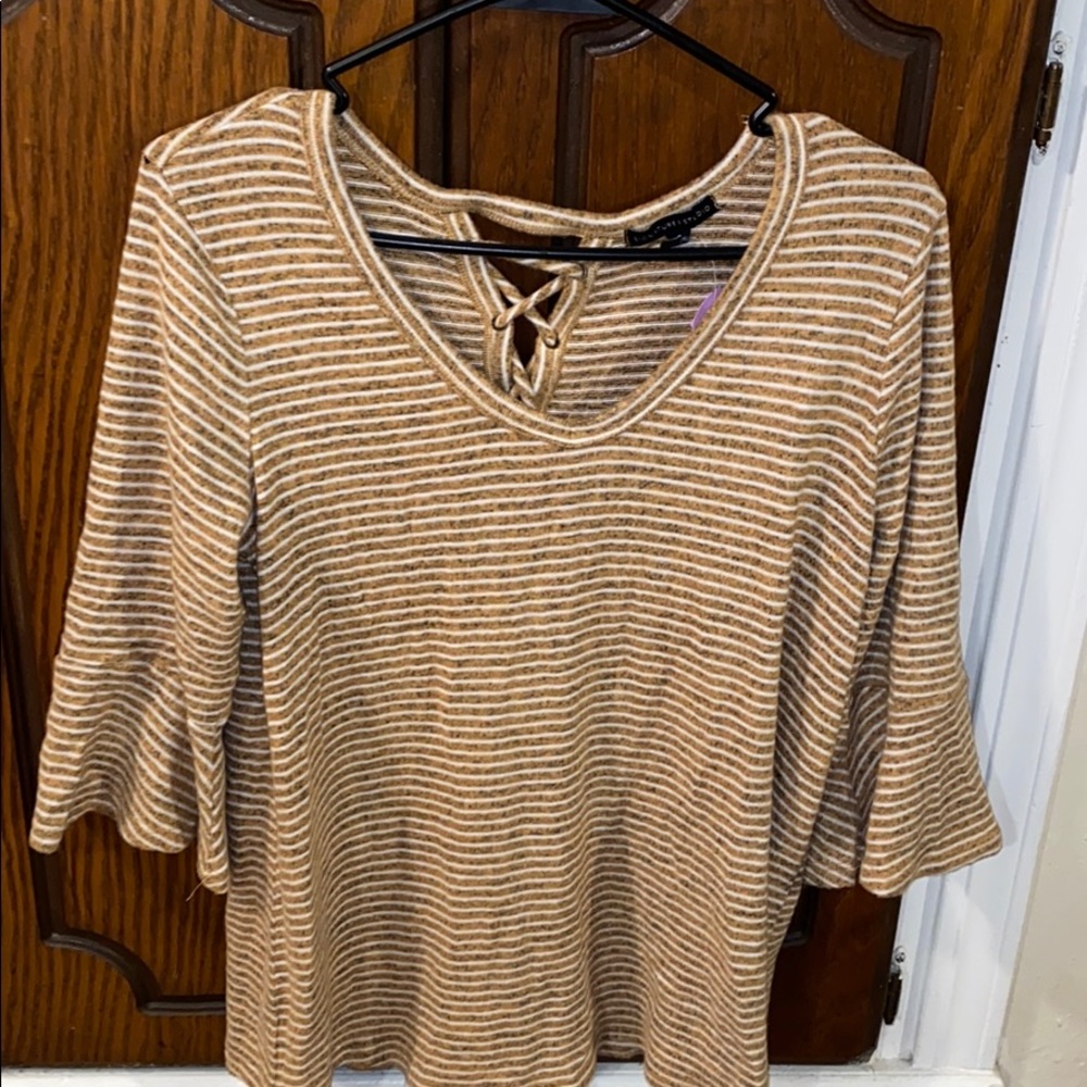 Women’s striped blouse/dressy shirt